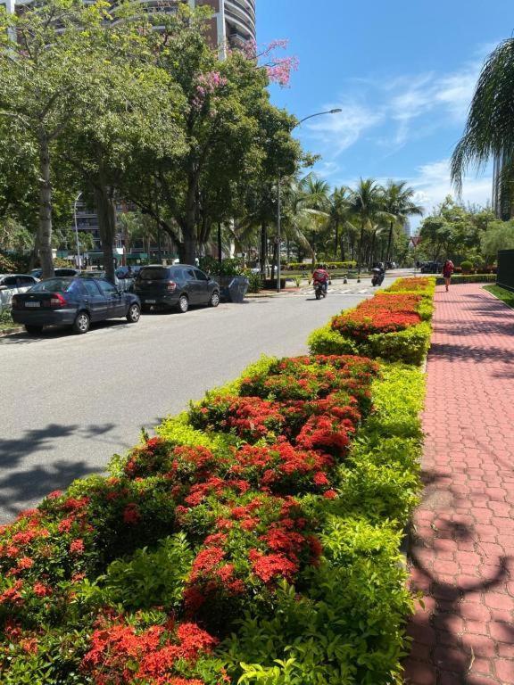 Flat Com Vista Panoramica -15- Na Barra Da Tijuca - Estacionamento Gratuito - Frigobar - Ar Condicionado - Piscina - Academia - Balsa Para Praia Gratis - Varanda - Vista Parcial Mar E Lagoa Rio de Janeiro Eksteriør bilde