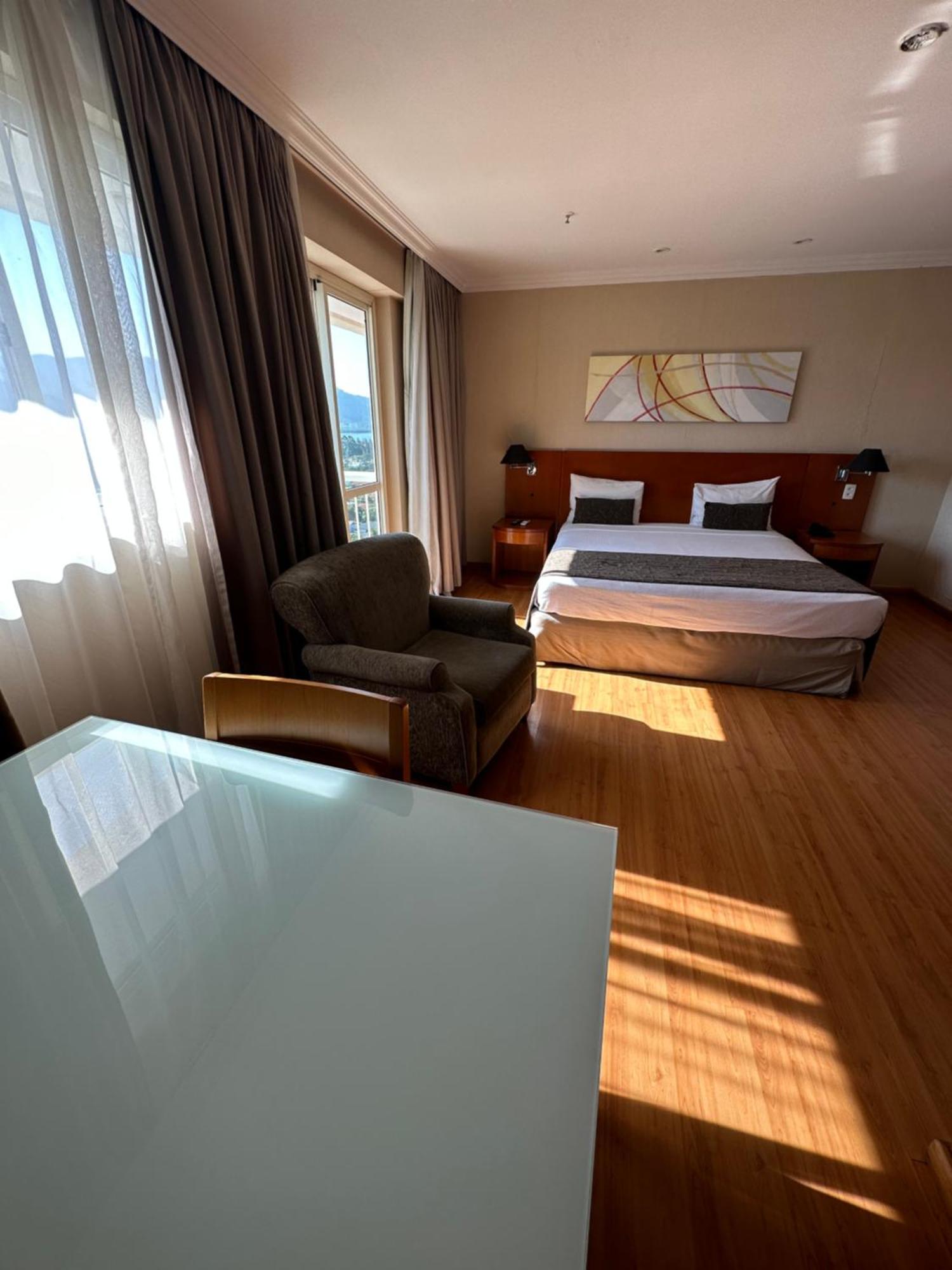 Flat Com Vista Panoramica -15- Na Barra Da Tijuca - Estacionamento Gratuito - Frigobar - Ar Condicionado - Piscina - Academia - Balsa Para Praia Gratis - Varanda - Vista Parcial Mar E Lagoa Rio de Janeiro Eksteriør bilde