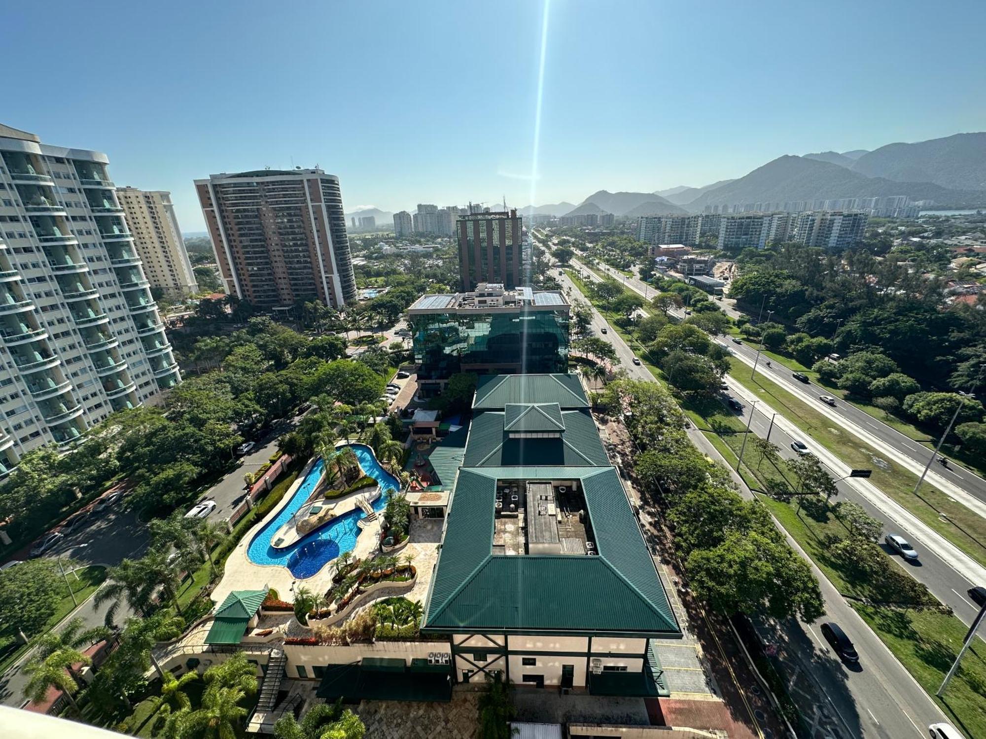 Flat Com Vista Panoramica -15- Na Barra Da Tijuca - Estacionamento Gratuito - Frigobar - Ar Condicionado - Piscina - Academia - Balsa Para Praia Gratis - Varanda - Vista Parcial Mar E Lagoa Rio de Janeiro Eksteriør bilde